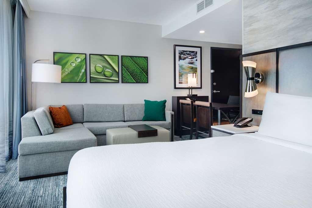 Embassy Suites By Hilton Alpharetta Halcyon Bilik gambar